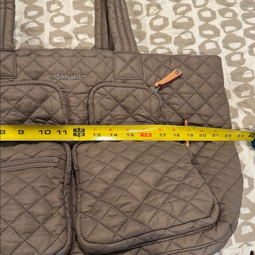 Traveling soon?? NWOT MZ Wallace Morning Dove Large Metro Travel Tote Bag - Picture 6 of 6